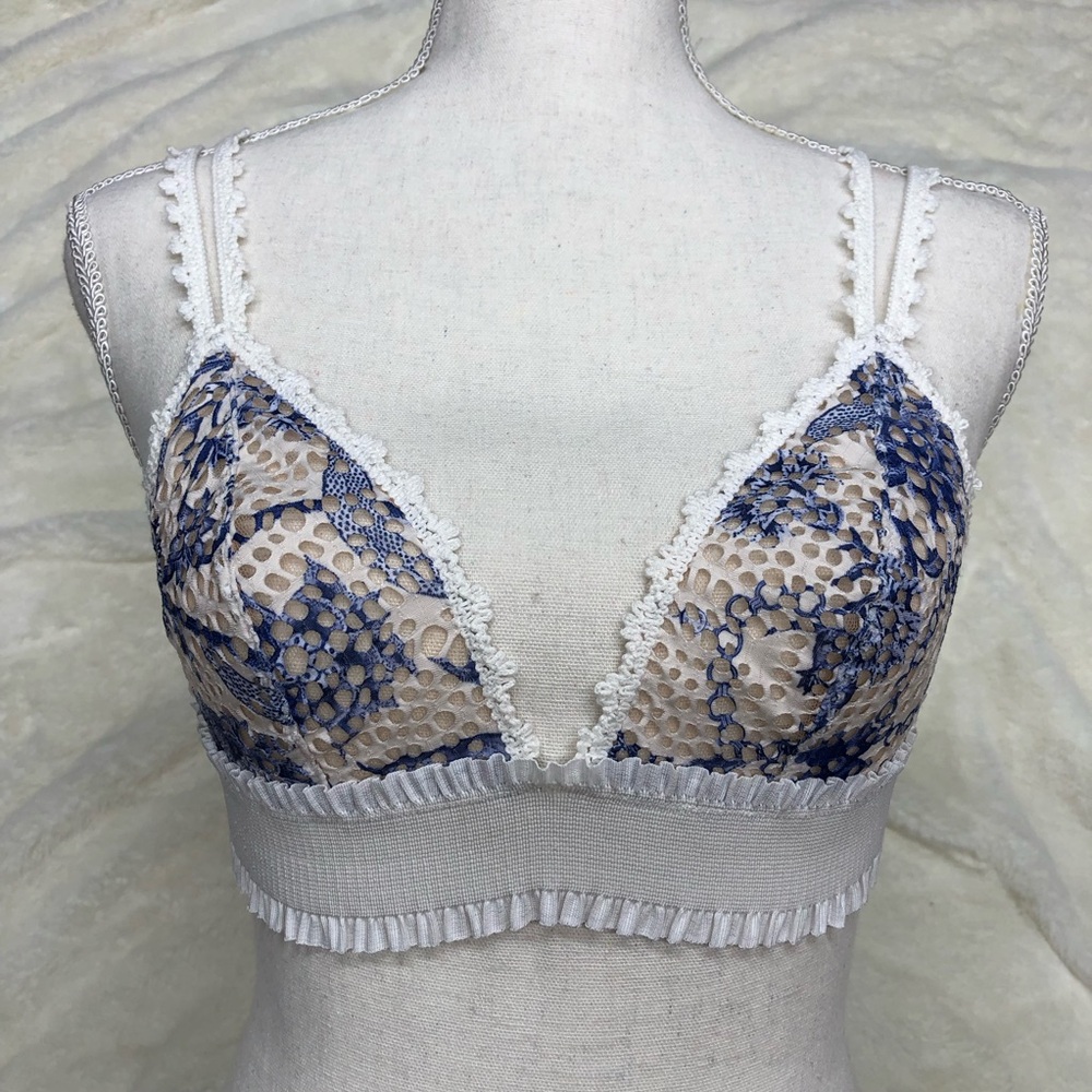 NWOT Cadolle bralette crochet lace straps blue white print long line ruffle band